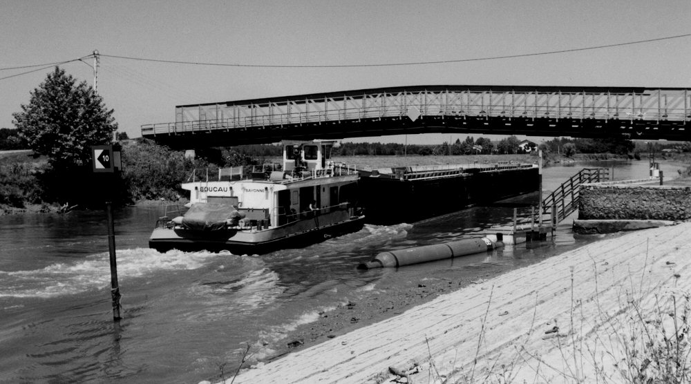 Transport de pierre par péniche - Ciment de l'Adour - Port de Guiche 